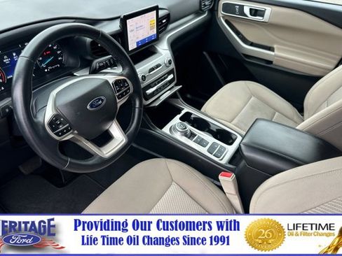 Certified 2022 Ford Explorer XLT image 10