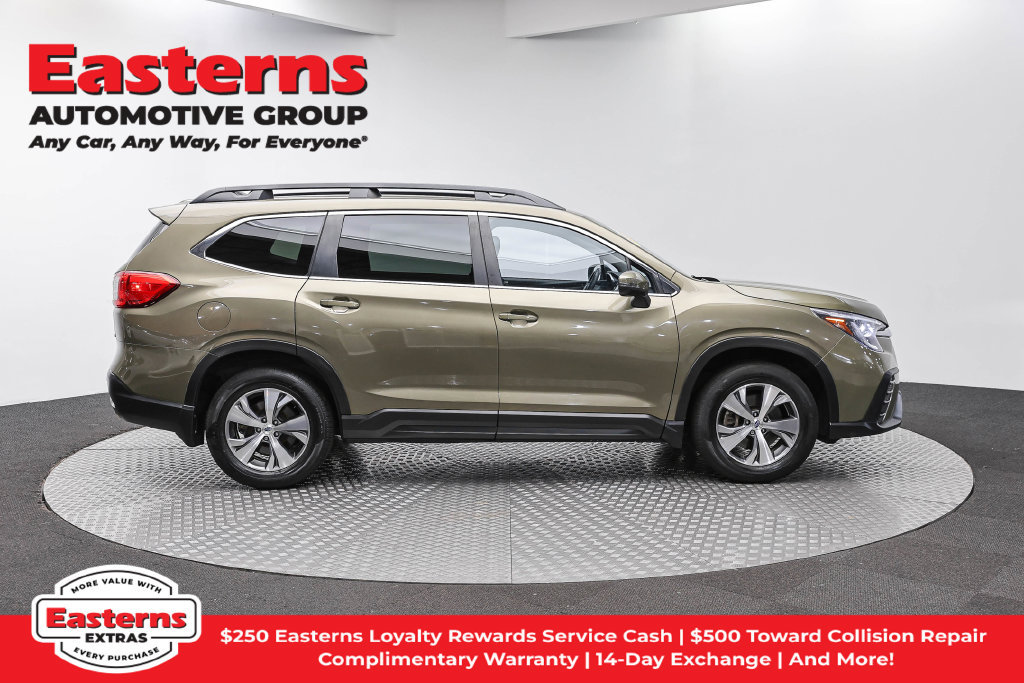 Used 2023 Subaru Ascent Premium w/ Convenience Package AWD/4WD image 5