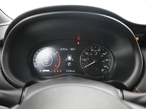 Certified 2024 Nissan Kicks SR FWD image 14