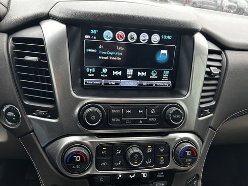 Used 2020 Chevrolet Tahoe Premier AWD/4WD image 16