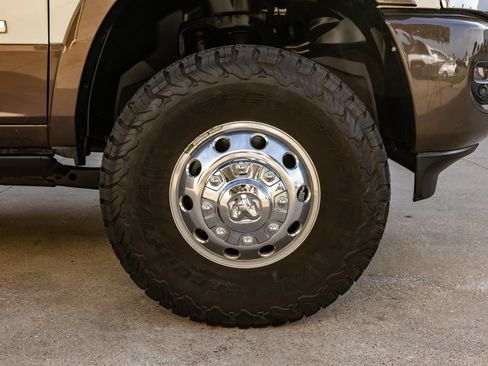 Used 2024 RAM 3500 Limited w/ Towing Technology Group AWD/4WD image 10