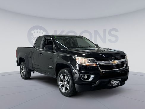 Used 2017 Chevrolet Colorado LT w/ LT Convenience Package image 18