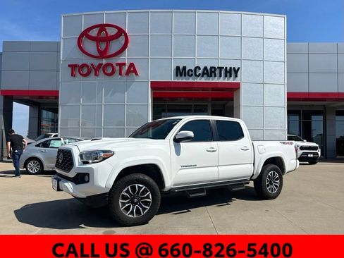 Used 2021 Toyota Tacoma TRD Sport AWD/4WD image 1