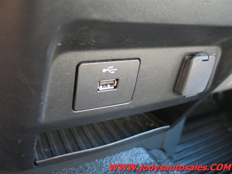 Used 2022 Ford F350 XL w/ Power Equipment Group AWD/4WD image 21