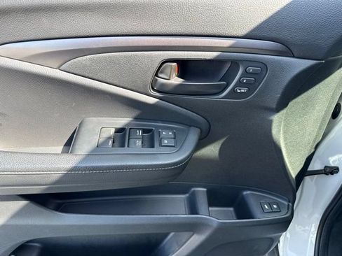 Certified 2023 Honda Passport EX-L image 18