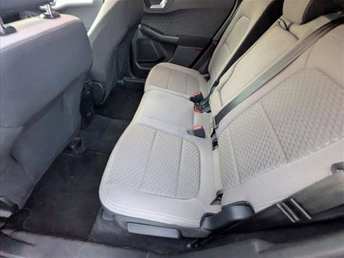 Used 2020 Ford Escape SE image 18