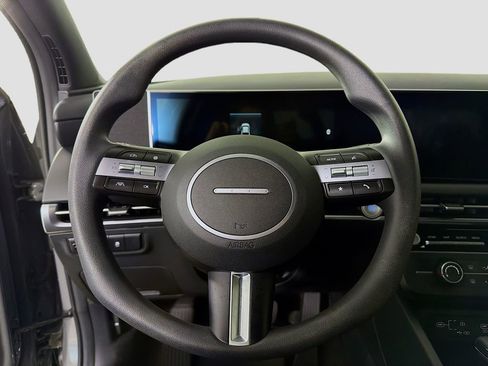 Used 2025 Hyundai Santa Cruz SE image 14