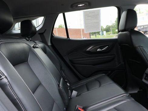 Certified 2024 GMC Terrain SLT AWD/4WD image 11