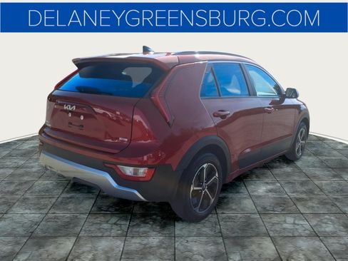 Used 2023 Kia Niro EX FWD image 3