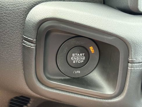 Used 2024 Jeep Wrangler Unlimited Rubicon 392 AWD/4WD image 17