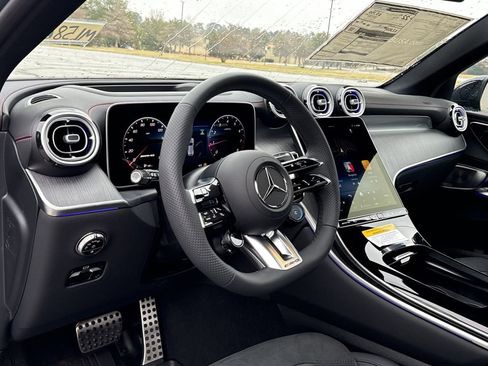 New 2026 Mercedes-Benz GLC 43 AMG 4MATIC image 10