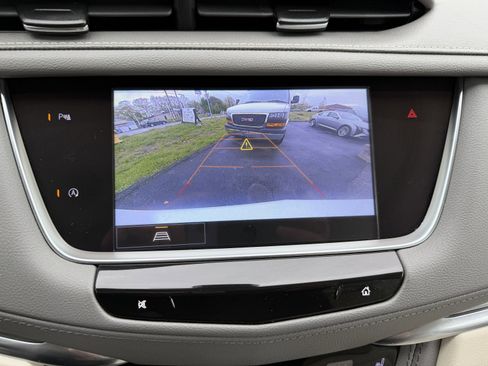 Used 2023 Cadillac XT5 Premium Luxury AWD/4WD image 11