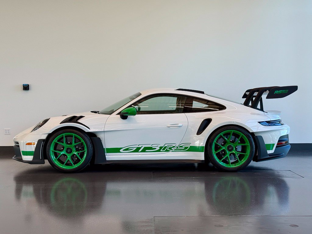 Used 2024 Porsche 911 GT3 RS RWD image 2