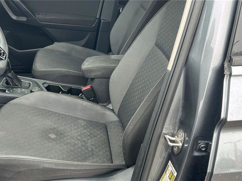 Used 2021 Volkswagen Tiguan S image 9