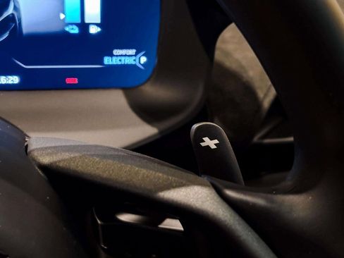 New 2026 McLaren Artura image 23