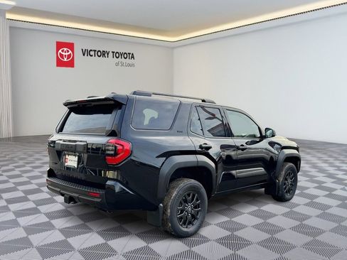 New 2025 Toyota 4Runner SR5 image 3