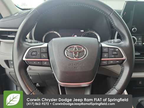 Used 2023 Toyota Highlander LE image 21