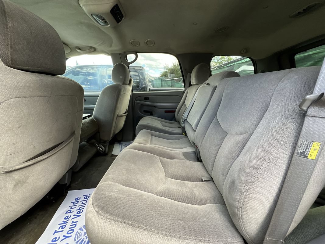 Used 2004 GMC Yukon SLE RWD image 22
