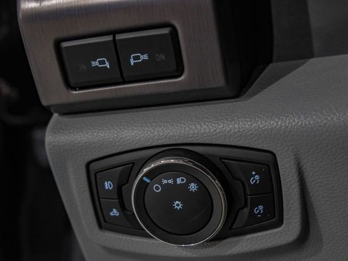 Used 2022 Ford F350 Limited image 31