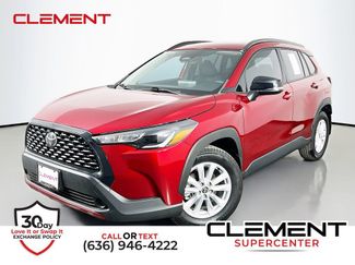 Used 2025 Toyota Corolla Cross LE w/ Moonroof Package FWD video 1