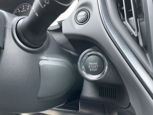 New 2025 Subaru Crosstrek 2.5i Limited w/ Crosstrek Mirror Package image 18