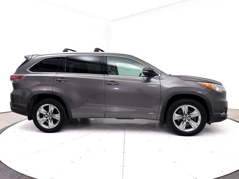 Used 2016 Toyota Highlander Limited AWD/4WD image 41