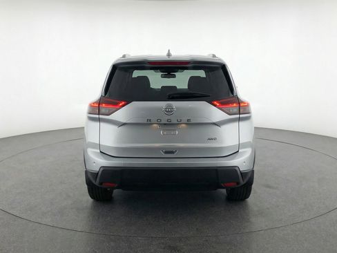 Used 2025 Nissan Rogue SV image 7