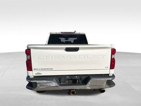 Used 2020 Chevrolet Silverado 2500 LT w/ Fleet Comfort Package AWD/4WD image 4