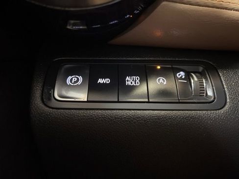 Used 2025 Chevrolet Equinox ACTIV w/ Safety and Technology Package image 43