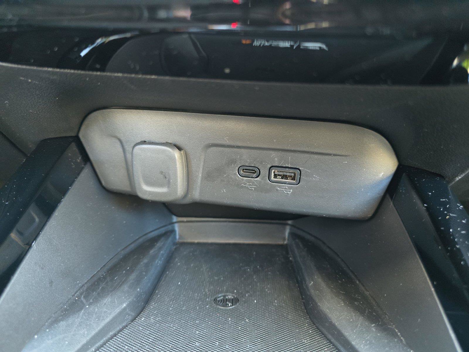 Used 2026 Chevrolet Trax ACTIV w/ Sunroof Package FWD image 26