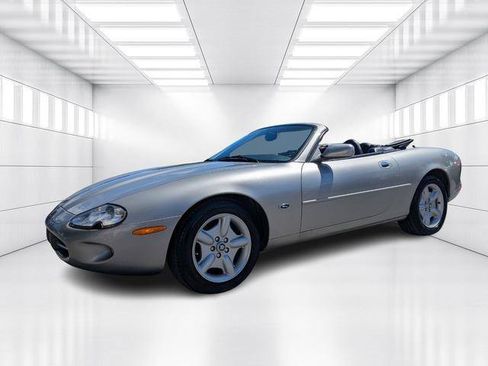 Used 1998 Jaguar XK8 Convertible image 1