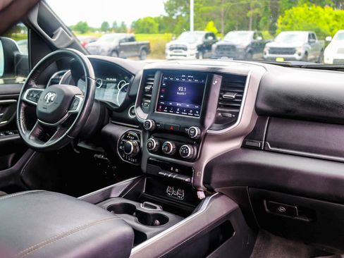Used 2020 RAM 1500 Big Horn AWD/4WD image 13