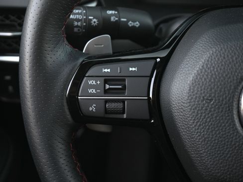 Used 2025 Acura ADX A-Spec AWD/4WD image 17