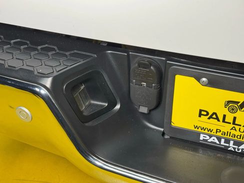 Used 2019 RAM 1500 Big Horn image 16