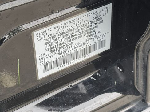 Used 2025 Nissan Sentra S FWD image 28