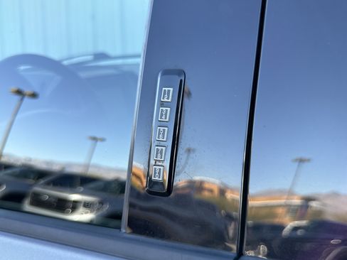 Used 2017 Ford F150 XLT w/ Equipment Group 302A Luxury image 15