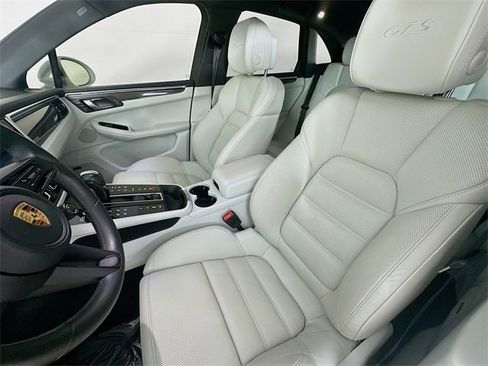 Used 2023 Porsche Macan GTS image 21