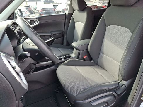 Used 2024 Kia Soul LX w/ Option Group 015 image 13