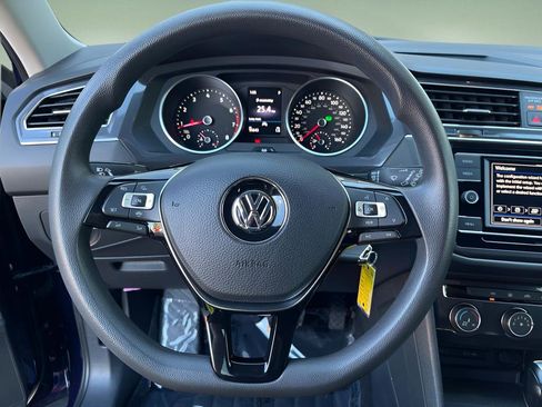 Used 2021 Volkswagen Tiguan S image 30