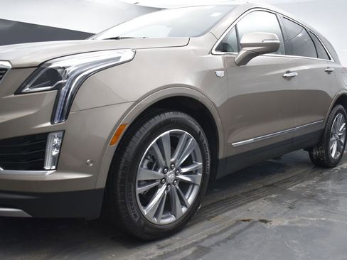 Certified 2023 Cadillac XT5 Premium Luxury w/ Platinum Package image 38