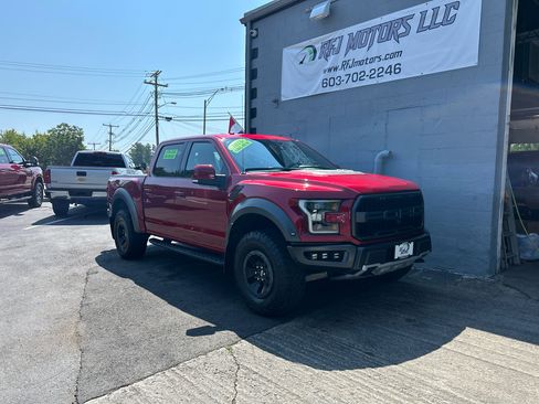 Used 2018 Ford F150 Raptor w/ Equipment Group 802A Luxury image 18