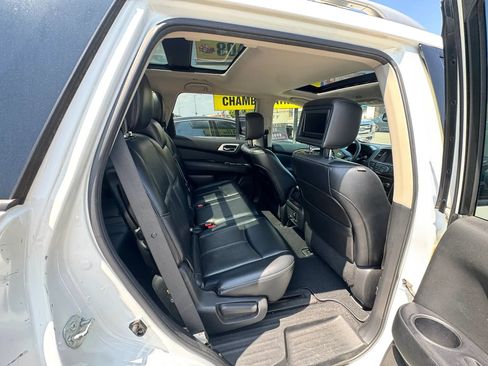 Used 2014 Nissan Pathfinder Platinum w/ Platinum Premium Package AWD/4WD image 20