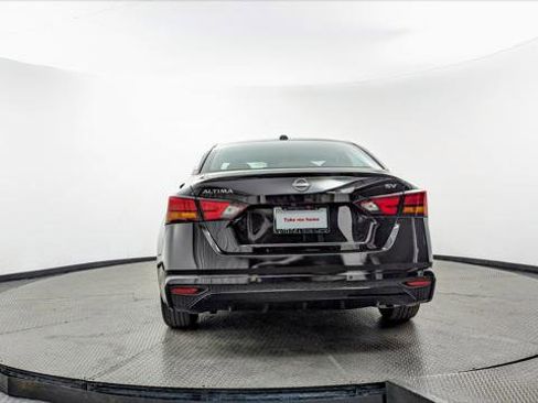 Used 2024 Nissan Altima 2.5 SV image 7