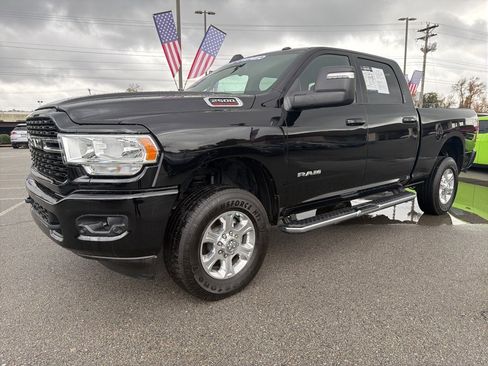 Used 2024 RAM 2500 Big Horn w/ Sport Appearance Package image 3