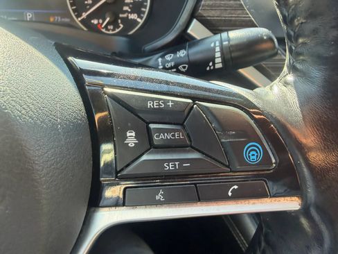 Used 2019 Nissan Altima 2.5 SL FWD image 14