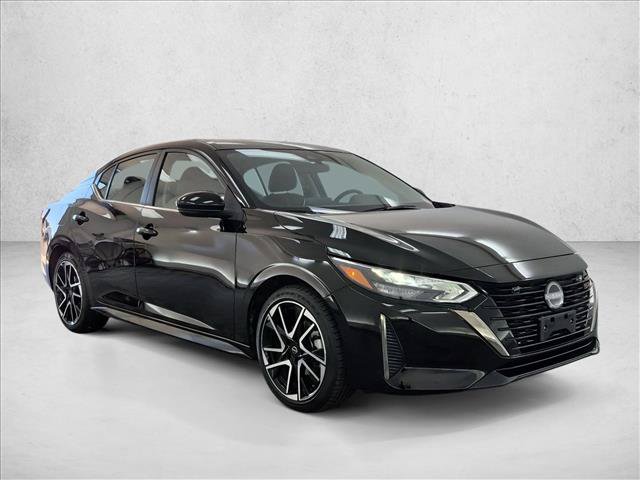Used 2025 Nissan Sentra SR FWD image 3