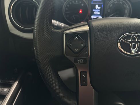 Used 2023 Toyota Tacoma Limited image 10