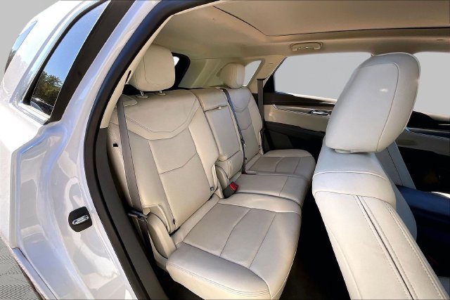 Used 2023 Cadillac XT5 Premium Luxury FWD image 16