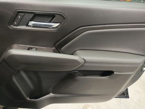 New 2026 GMC Canyon Elevation w/ Convenience Package image 9