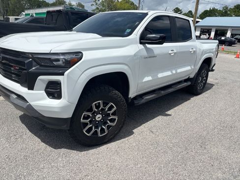 Used 2023 Chevrolet Colorado Z71 w/ Z71 Convenience Package 2 AWD/4WD image 1